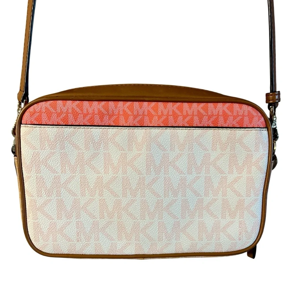 Michael Kors Jet Set Charm Large East West Crossbody Camera Bag